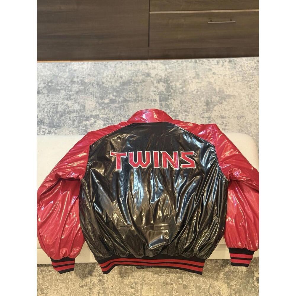 Descente LG Twins Seoul Korea Ultra Limited Edition Team-issued Jacket - Picture 2 of 9